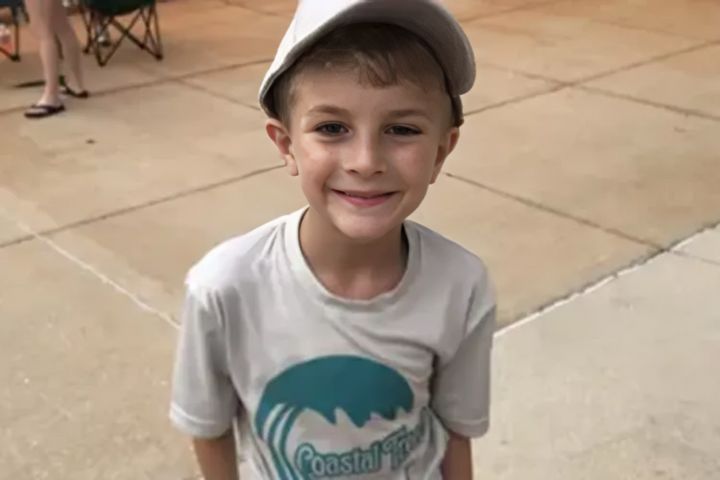 Boy, 7, Missing After His Father and Family Friend Are Found De-ad During Boating Trip in Alabama